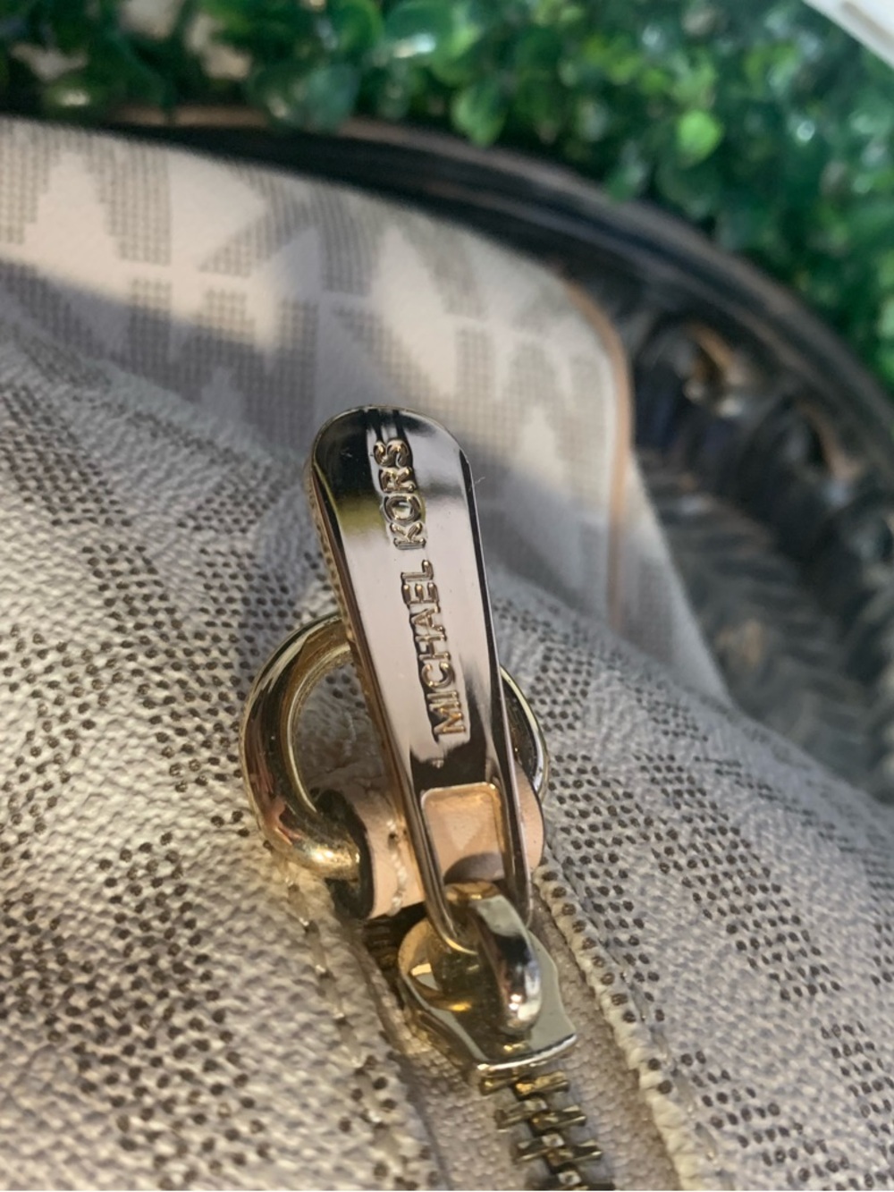 Michael Kors Beige/Tan MK Signature Satchel - Picture 8 of 10